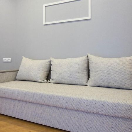 Studio Near Metro Yaroslava Mudroho, Universytet - Mykoly Khvylovoho Str 5-3 Harkov Kültér fotó