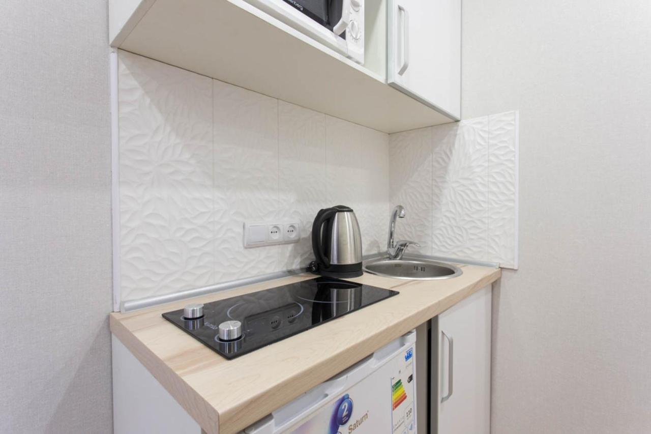 Studio Near Metro Yaroslava Mudroho, Universytet - Mykoly Khvylovoho Str 5-3 Harkov Kültér fotó