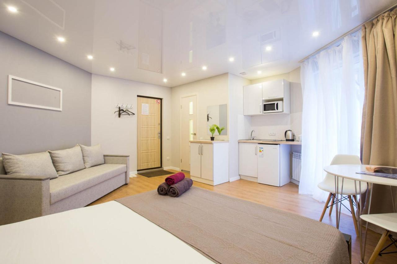Studio Near Metro Yaroslava Mudroho, Universytet - Mykoly Khvylovoho Str 5-3 Harkov Kültér fotó