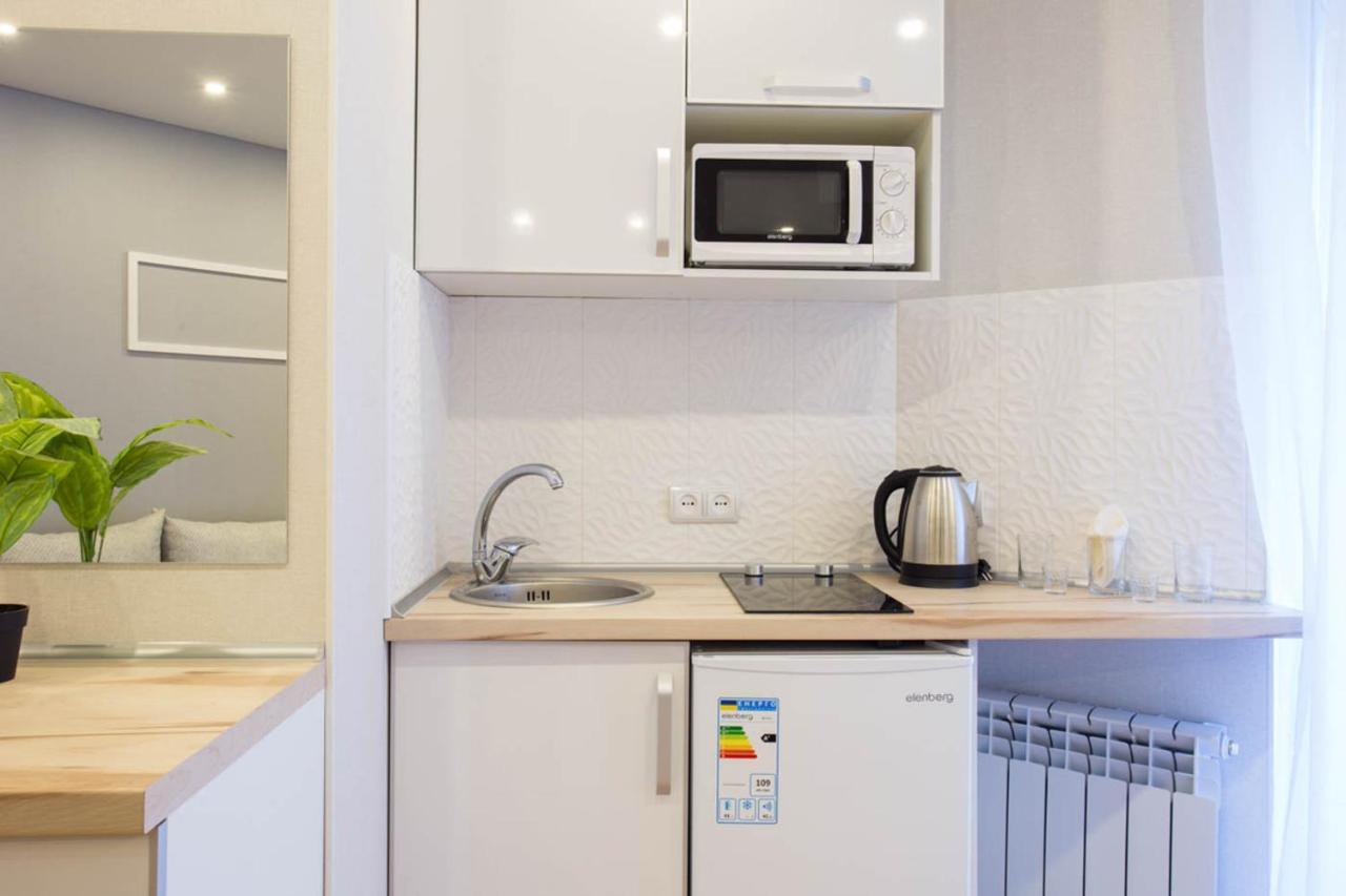 Studio Near Metro Yaroslava Mudroho, Universytet - Mykoly Khvylovoho Str 5-3 Harkov Kültér fotó